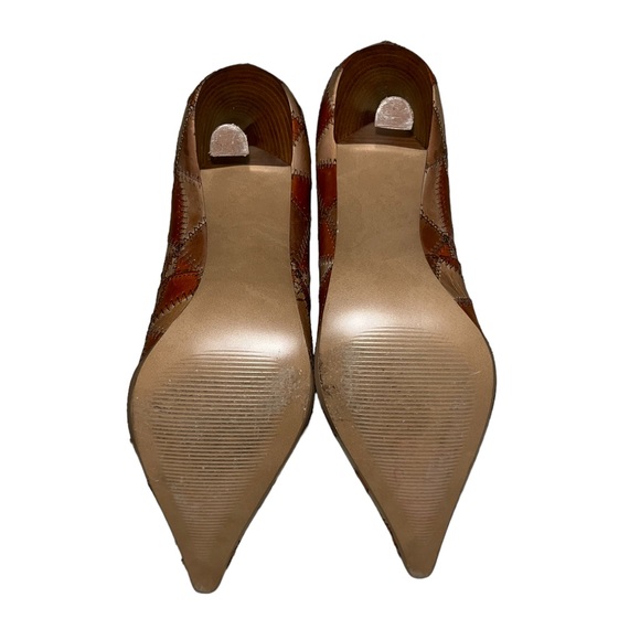 Carlos Santana Puzzled 6M 60s Style Brown Leather Patchwork Studded Pump Heels - Picture 7 of 7